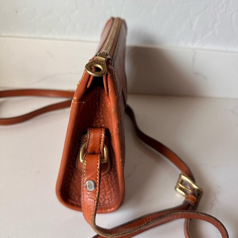 Vintage Dooney & Bourke Tan Crossbody Bag with Pebbled Leather-Made in USA - Picture 7 of 11